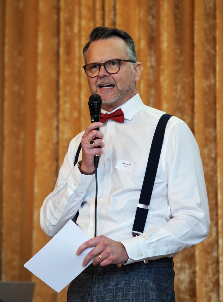 Dr. Dominik Faust